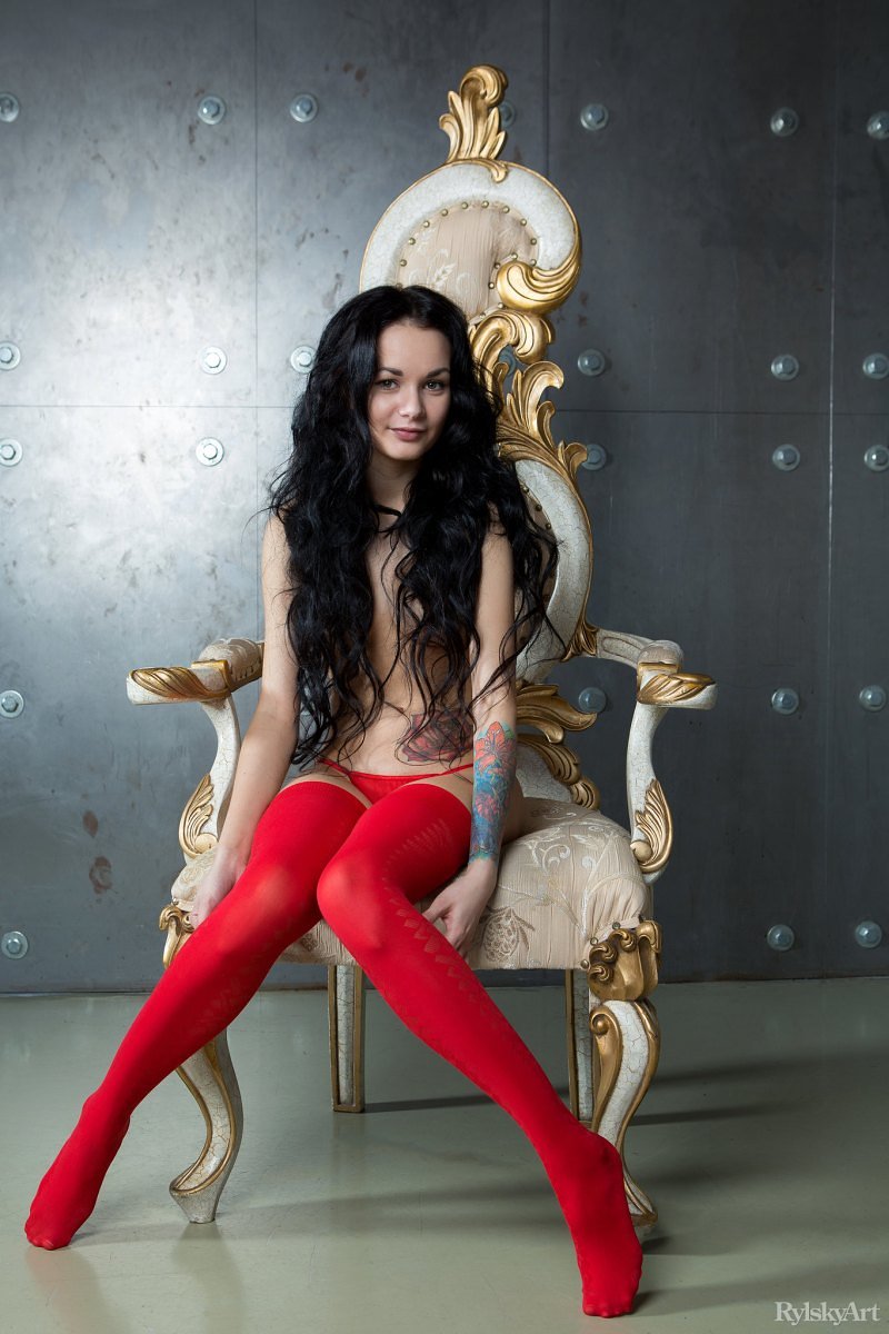 Алиса, 44